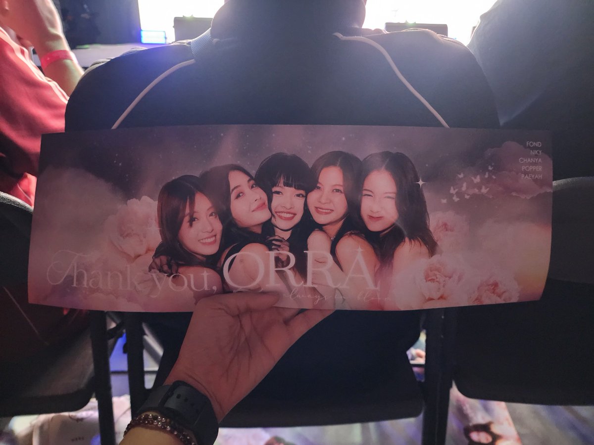 lBaiFernl's tweet photo. Once PEONY, Always PEONY 🌸
Love you all #QRRA 

FAREWELL QRRA
#QRRATheCrowningStep
#QRRATheLastFanmeeting
#PEONY https://t.co/CMsUl8gju1