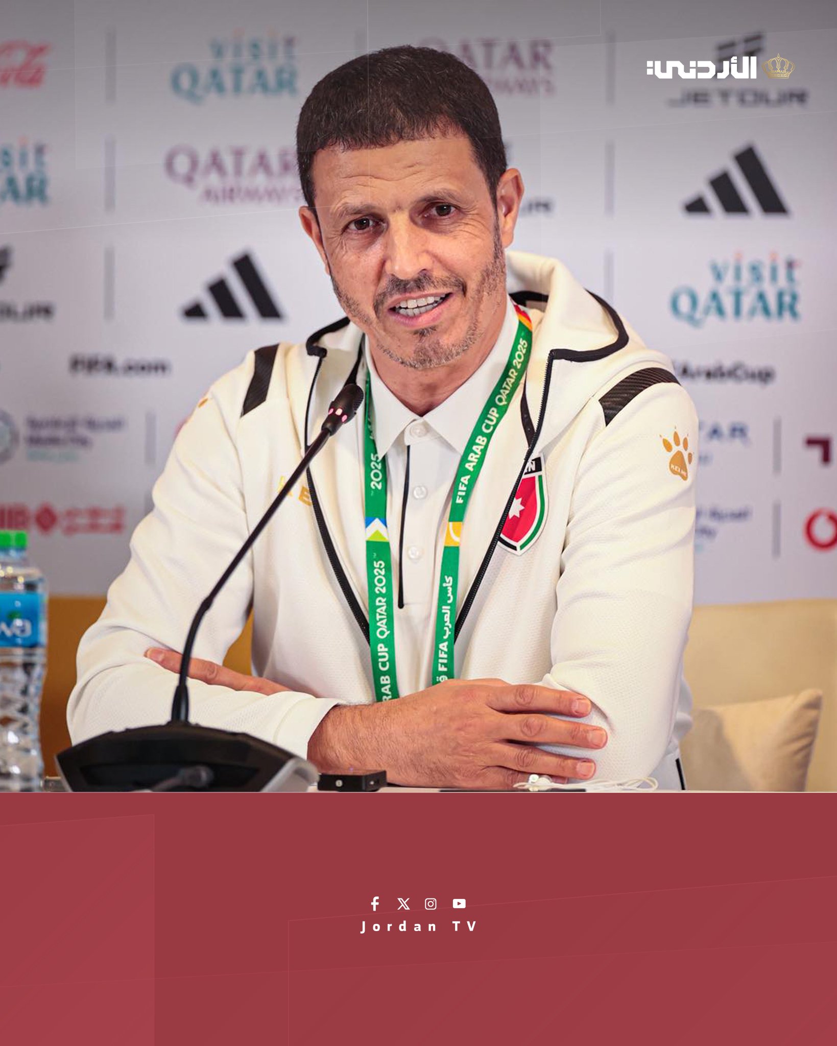 حديث مدرب النشامى جمال سلامي واللاعب رجائي عايد، قبل مواجهة السعودية في الدور نصف النهائي من بطولة كأس العرب2025. الكابتن جمال سلامي : كرة القدم الأردنية شهدت تطوراً ملحوظا بفضل الدعم الكبير والعناية الخاصة من الأمير الحسين بن عبدالله، ولي العهد، إلى جانب التجربة الكبيرة ووضوح ودقة رؤية الأمير علي بن الحسين رئيس الاتحاد، والعمل المنظم من مسؤولي الاتحاد، إضافة إلى الجهد الفني والبدني والذهني الذي نقوم به، ووجود لاعبين على سوية عالية، وجمهور كبير ومساند، وإعلام إيجابي، هذه العوامل مجتمعة، ومع التحديات التي نواجهها، كانت دائما دافعا للنشامى للتألق وأسهمت في بزوغ الكرة الأردنية. مباراة الغد مهمة وصعبة أمام منافس قوي يمتلك عناصر مميزة، نحن نحترم المنتخب السعودي، لكن طموحنا واضح وهو العبور إلى المباراة النهائية، وسنلعب بكل تركيز وروح قتالية 