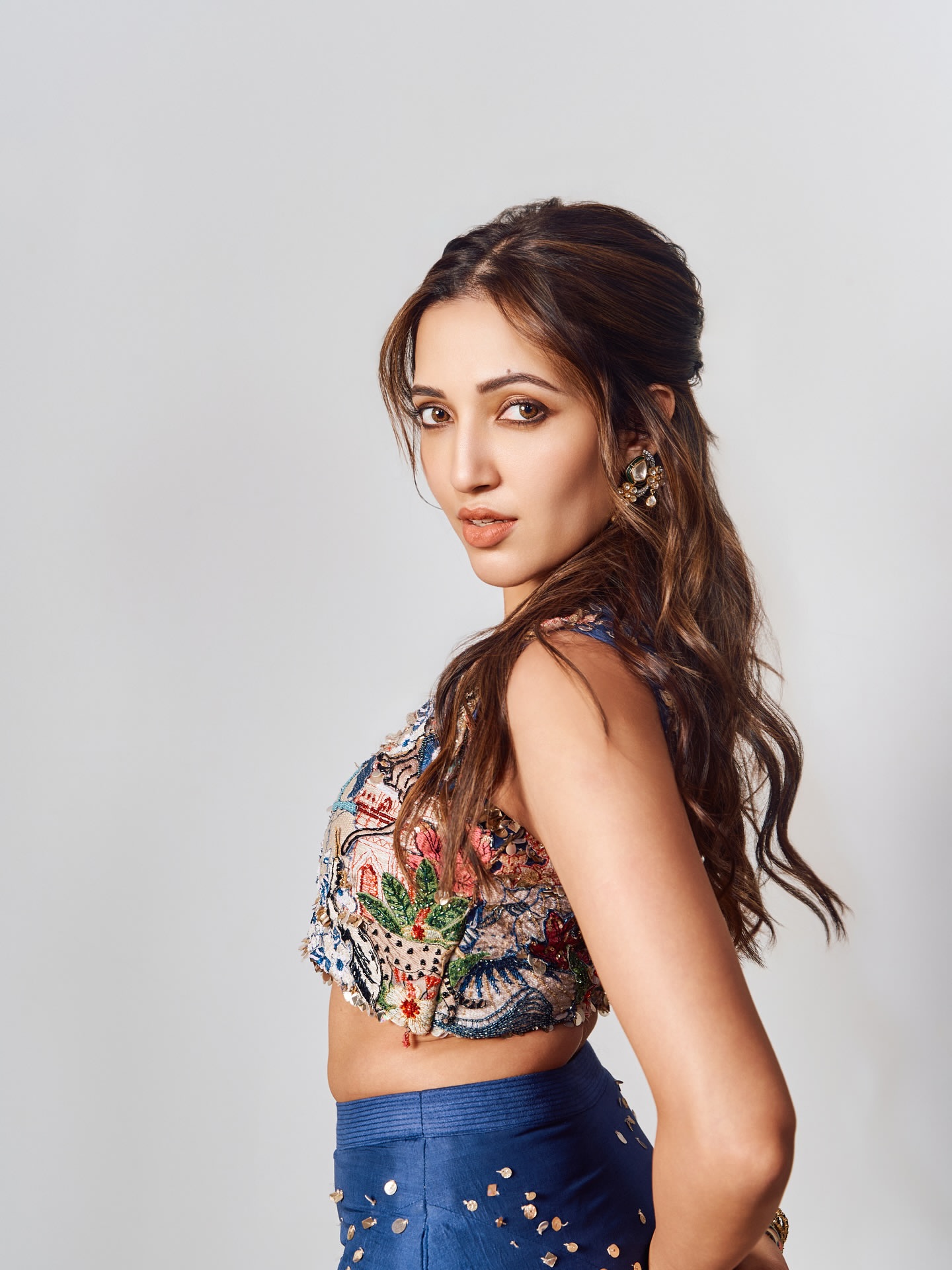 G8IYNazbkAA4MX4?format=jpg&name=large