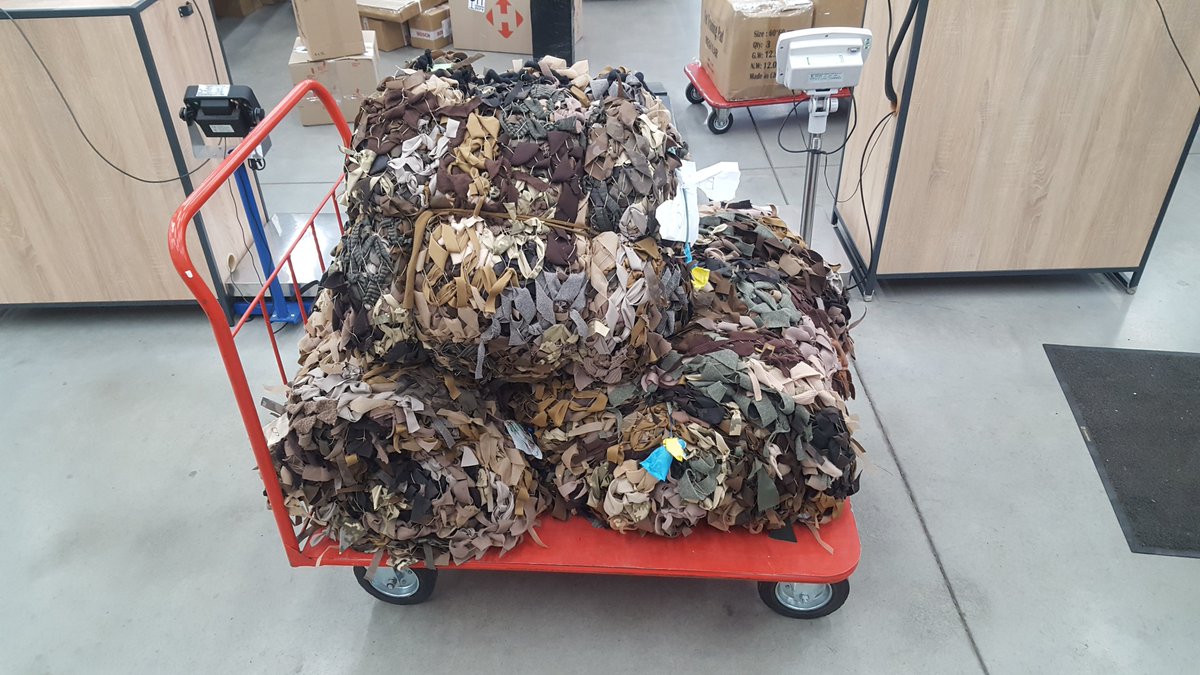 Seals on logistic duties!
Valentina and her ladies🐝 made 3 nets for the Eastern direction. And 🦭🦭🦭 sent it to Lovely Zhanna B. 
#NetsForLife #StrongerTogether #NAFOExpansionIsNonNegotiable