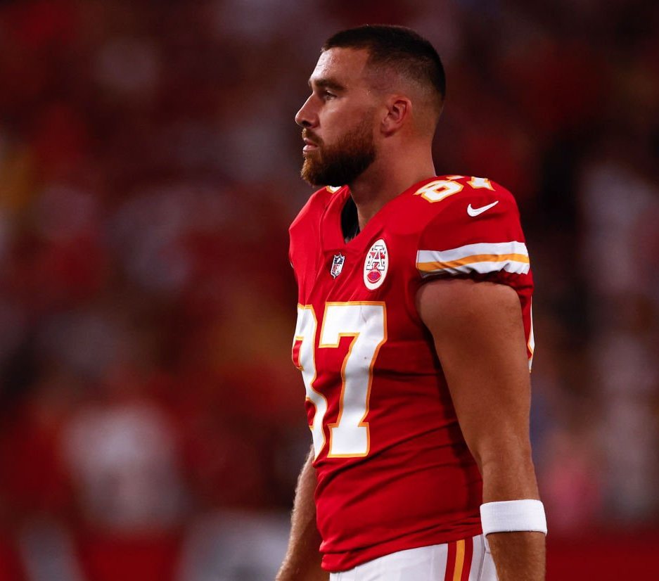 🗣️ pro bowl voting: today and tomorrow are double vote days, every retweet and tweet counts  x2 

🗣️ voting closes through tomorrow (Monday)

Travis Kelce #ProBowlVote