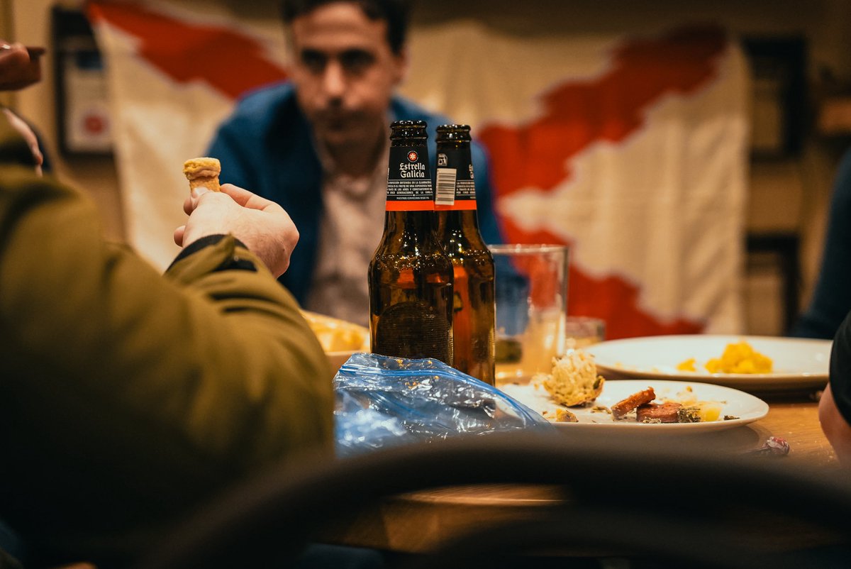 ♟️Torneo de ajedrez en el Club Empel. Camaradería, cohesión, risas y cervezas. 🍇🍻