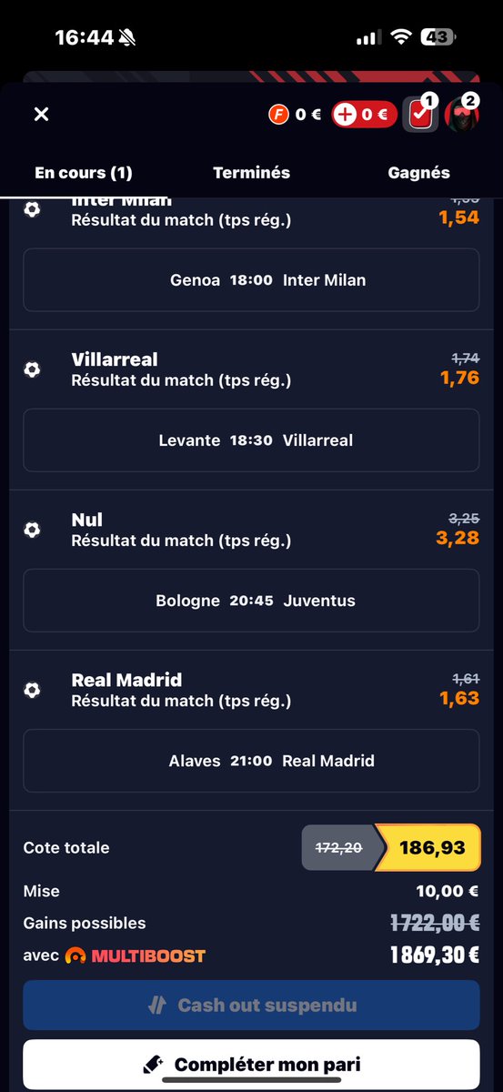Finnoupette's tweet photo. @Betclic pourquoi y’a aucun Cash Out depuis le début des matchs ?? https://t.co/BE1EdFb7Sl