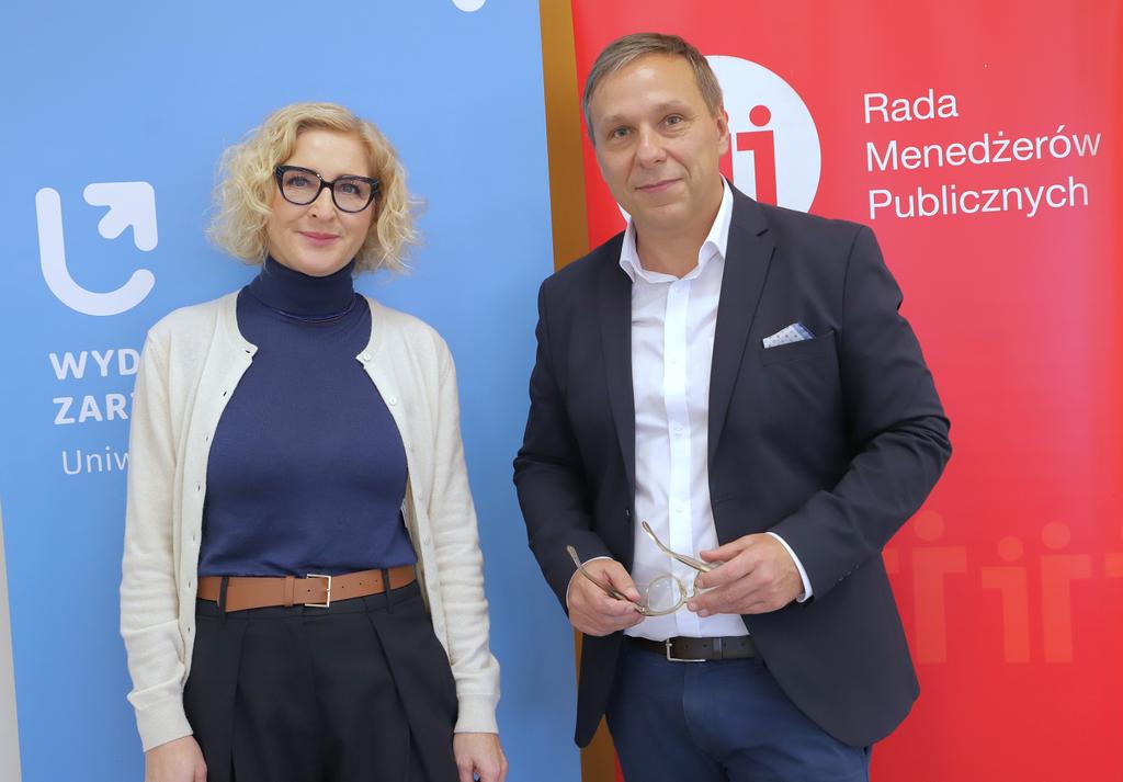 M_Derengowski's tweet photo. Spotkanie ze studentami w ramach Rady Menadżerów Publicznych fot. Dariusz Duda Wydział Zarządzania  UŁ https://t.co/3Zi9xgoiyl