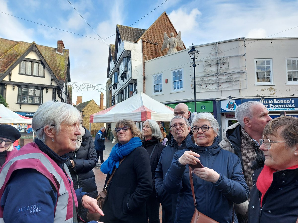 RotaryCantUK's tweet photo. Lovely to meet up with friends from the Rotary Club of #StQuentin (France) recently & enjoy a tour of #Faversham, a pie & mash lunch & Christmas dinner together: https://t.co/K45K77VMGr
@RotaryGBI @RotarySE1120
#oldfriends #interationalfriends #pentangular #faversham https://t.co/ljybNMwHC1