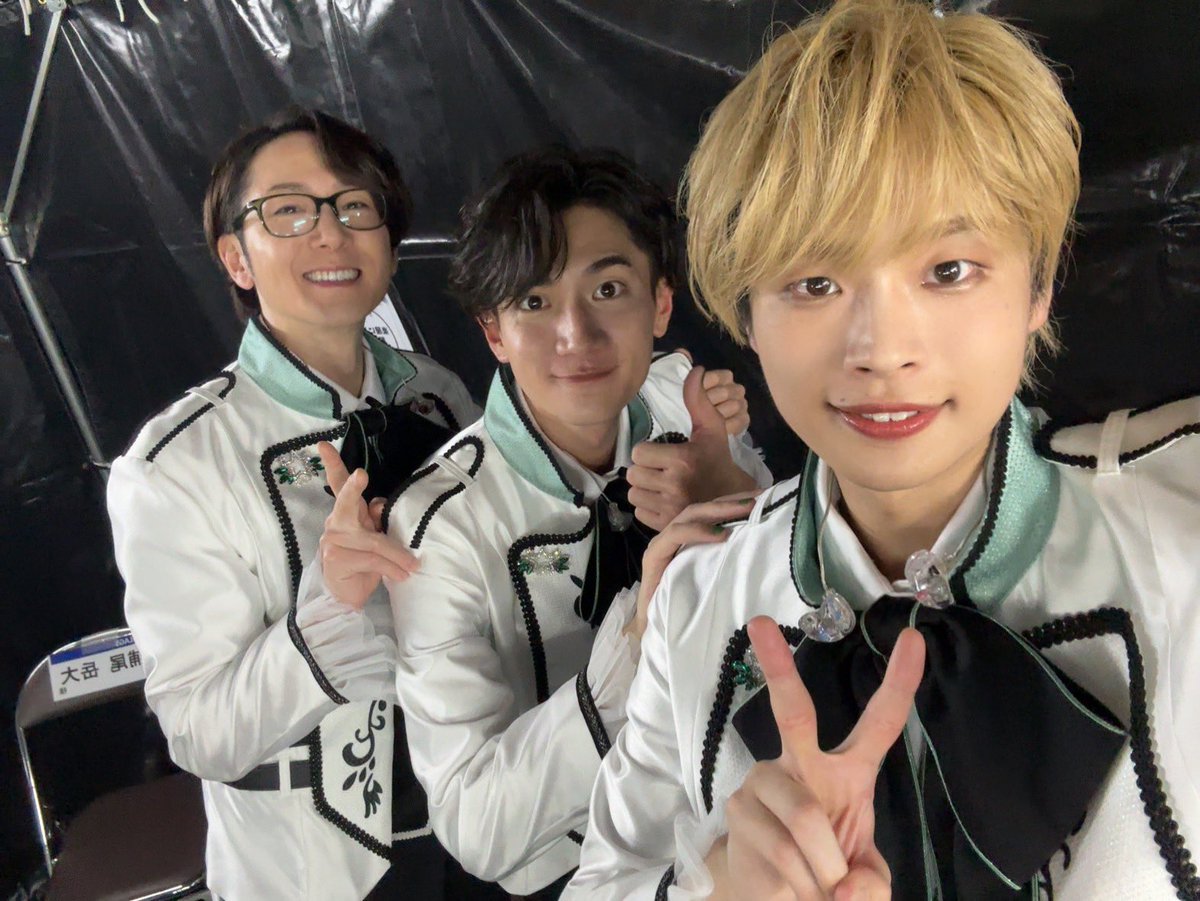 020762Kent's tweet photo. MOIW DAY1 改めてありがとうございました！！！
凄まじい声援を浴びてなんとも言えない気持ちです…
FRAME頑張ったよ…！プロデューサーさんのおかげだ！！ https://t.co/PLSkr6iWfm