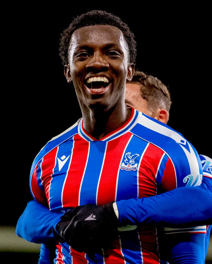 إدي نكيتياه سجّل 21 من أصل 24 هدفًا له في الدوري الإنجليزي الممتاز في لندن.. وهي أعلى نسبة لأي لاعب يسجل 20 هدفًا في تاريخ البطولة (87.5٪) 