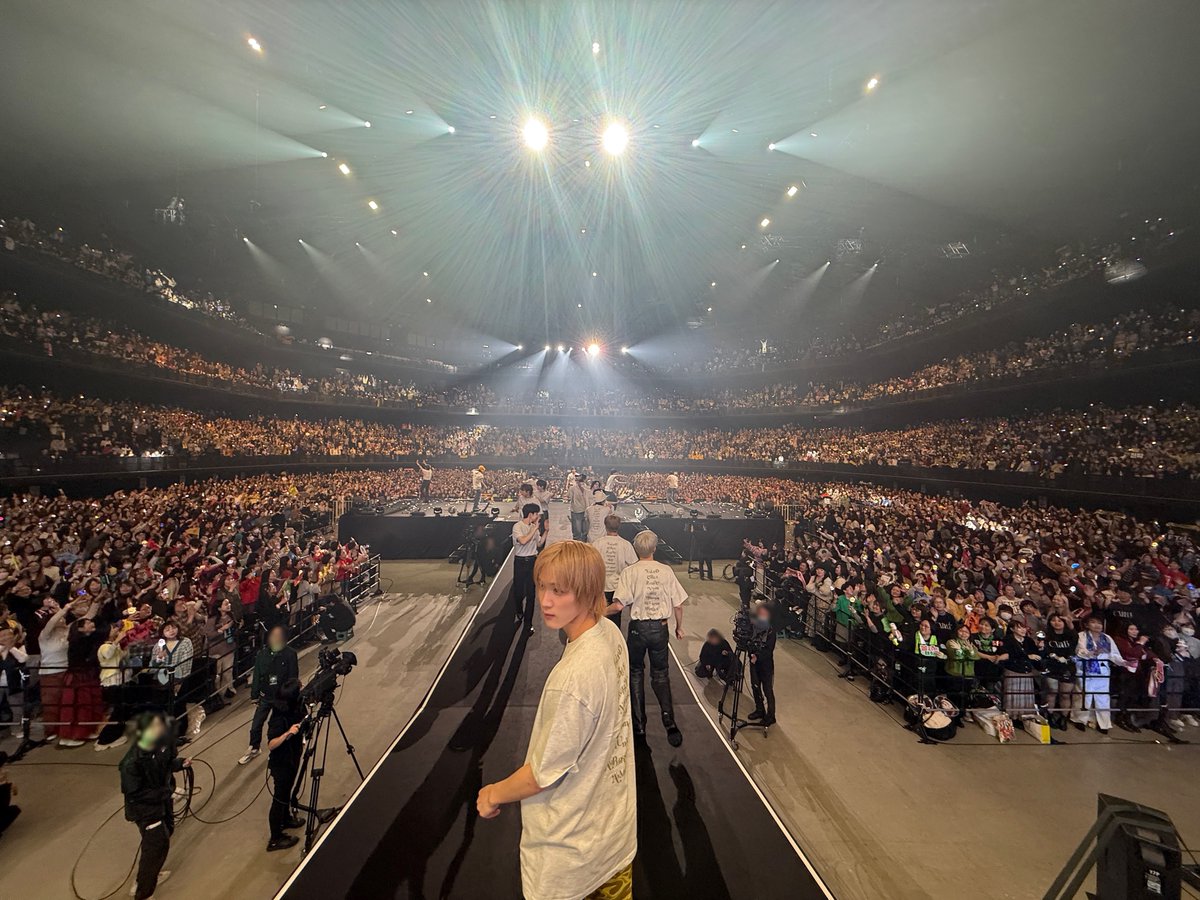 P1Harmony tweet media