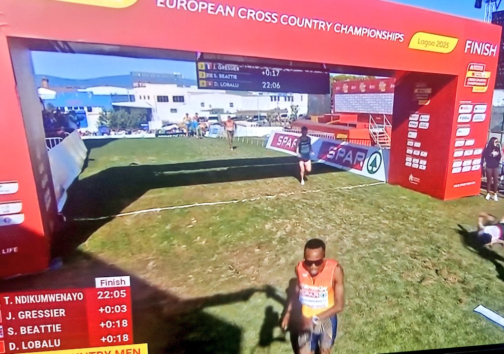 First senior men's medal in 25 years for Ireland at the Euro Cross as they take silver behind Spain.

Led home by Jack O'Leary - nephew of Ryanair CEO Michael - who has a career-best effort, flying to fifth, with Brian Fay 10th and Cormac Dalton 11th. Darragh McElhinney 16th.