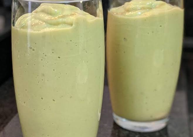 lscec22's tweet image. abacate ou banana, qual vitamina é a melhor?

só uma resposta é certa.