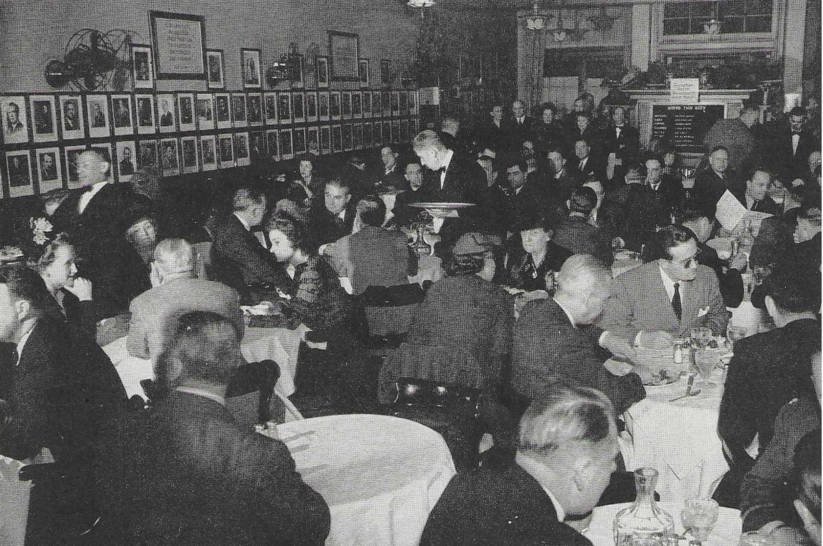 Washington, DC in wartime: It went from being a "dull Southern town" to "one of the most crowded, lively, nervous, and electric cities on the globe." In this guest post, I share why it also makes for an ideal setting for a historical thriller #WWII
hookofabook.wordpress.com/2025/12/09/was…