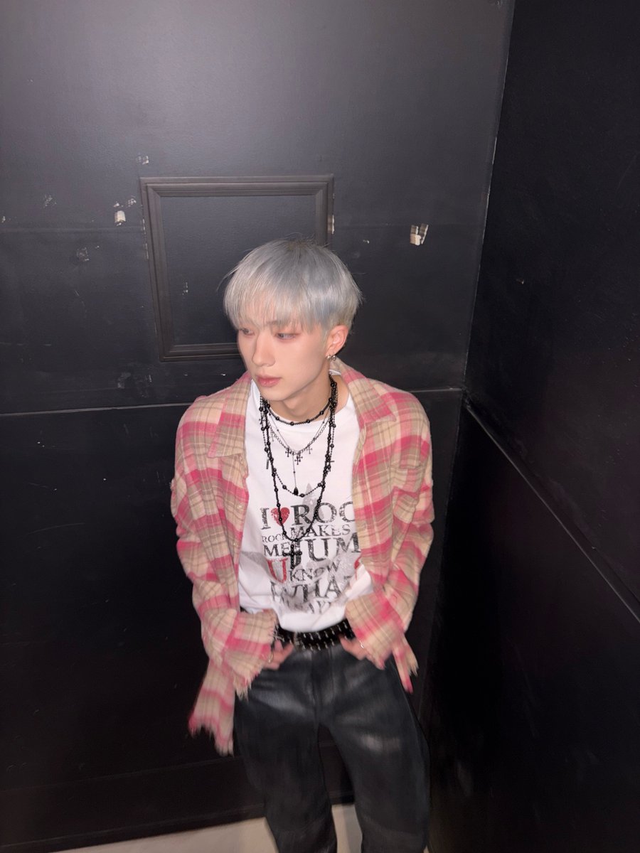 P1H_members's tweet image. 2025年、皆さんお疲れ様でした!!
おかげさまで2025年の締めくくりが幸せになりました
2026年もよろしいおねがいします！🙂

#P1Harmony #JIUNG