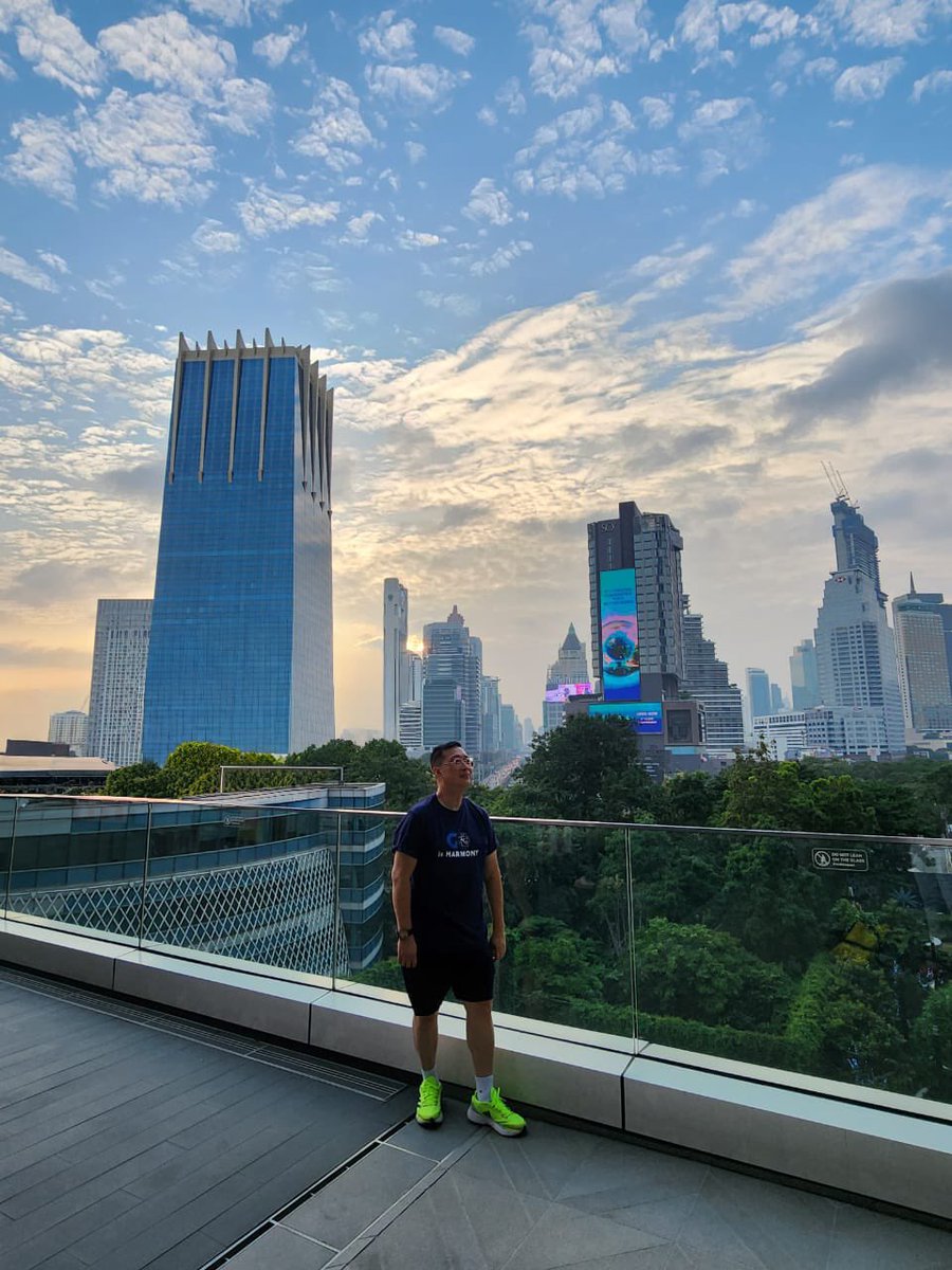 SGinIndia's tweet image. Break. Free. Deep. Breath. Wish. Pray. Better. 2026. - HC Wong 

#HappyNewYear #2026 #Christmas #CleanAir