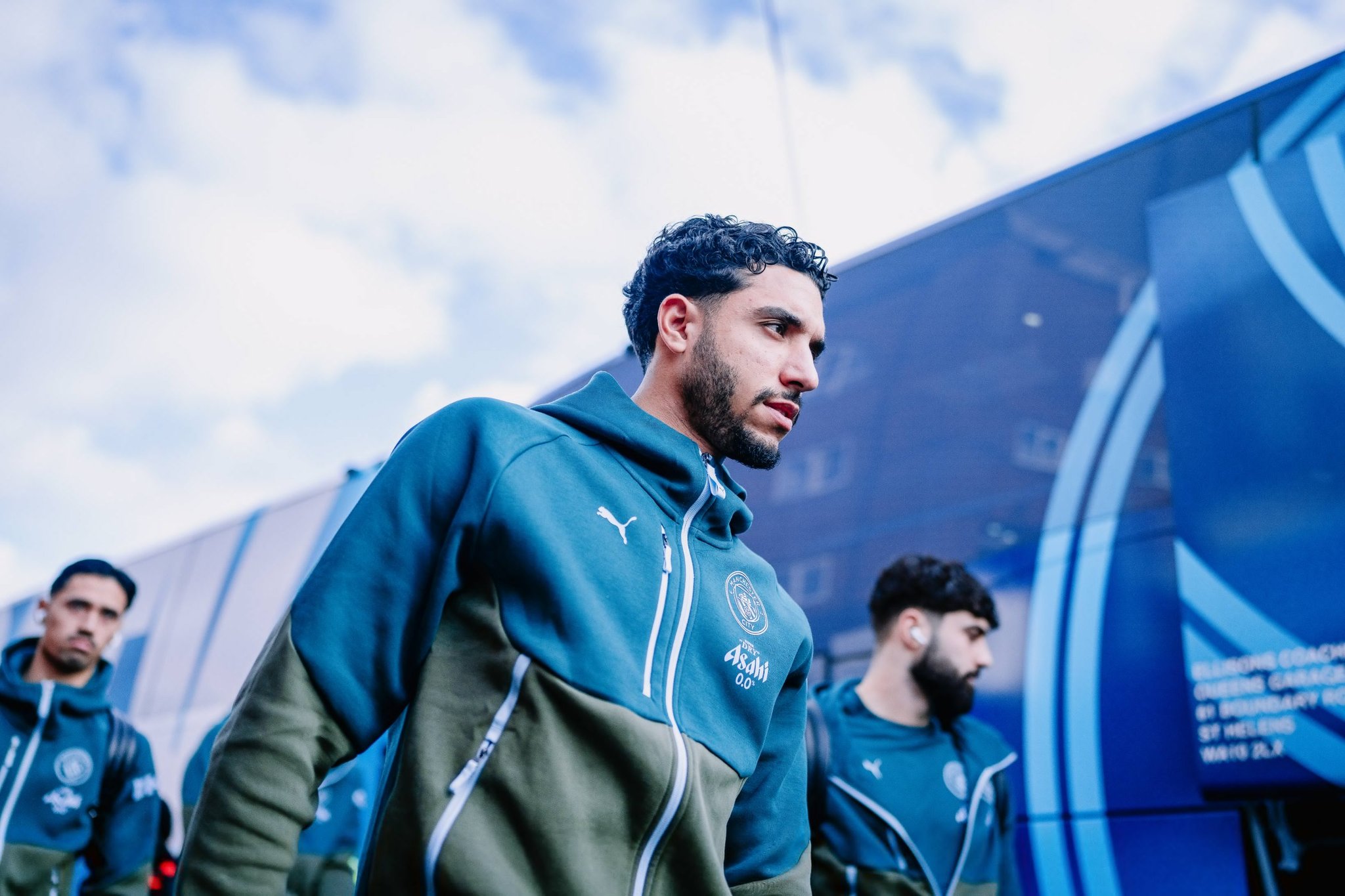 من وصول مرموش قبل مواجهة كريستال بالاس 