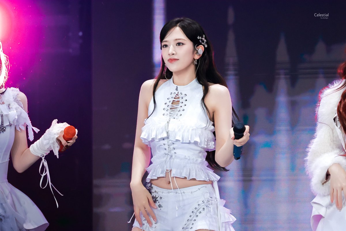 Celestial_YUJIN's tweet photo. 𝟐𝟓𝟎𝟏𝟐𝟏𝟒 KBS
HD(2)
#아이브 #IVE #안유진 #YUJIN #유진 https://t.co/SEfABajxmA