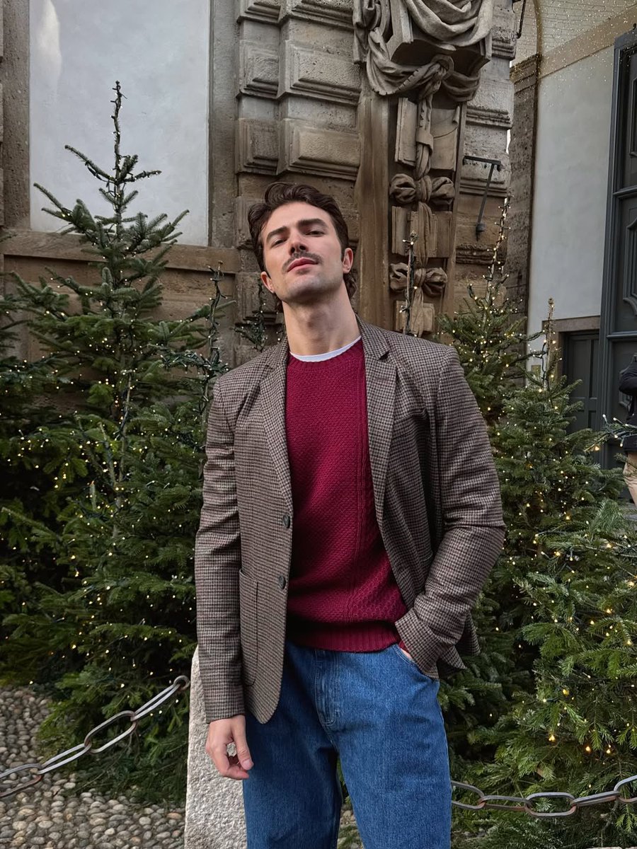 giansainato's tweet photo. Christmas is in the air! 🎄 https://t.co/mKLV6YU46x