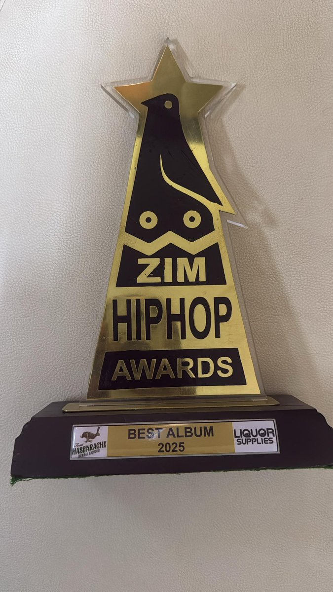 BardSantner's tweet image. It's awards galore!!! 

A monumental shoutout and huge congratulations to our very own @raykaz7, who just took home the award for Best Album at the ZimHipHop Awards 2025! 🎤🔥

​Not only is he dominating the local music charts, but he's also the dedicated voice behind all of our…