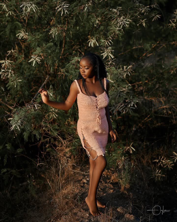 Nyamisaac1138's tweet photo. BEAUTY &amp; GLAMORE 🥰🥰
Meet HantySmallz 
RT &amp; I follow back
#Ecool #Regina #AbuTricia #RickRoss #Quaresma #Nednwoko #DjTunez https://t.co/M1S7r8uPXo