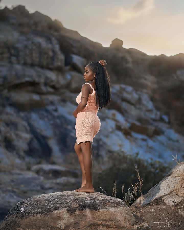 Nyamisaac1138's tweet photo. BEAUTY &amp; GLAMORE 🥰🥰
Meet HantySmallz 
RT &amp; I follow back
#Ecool #Regina #AbuTricia #RickRoss #Quaresma #Nednwoko #DjTunez https://t.co/M1S7r8uPXo