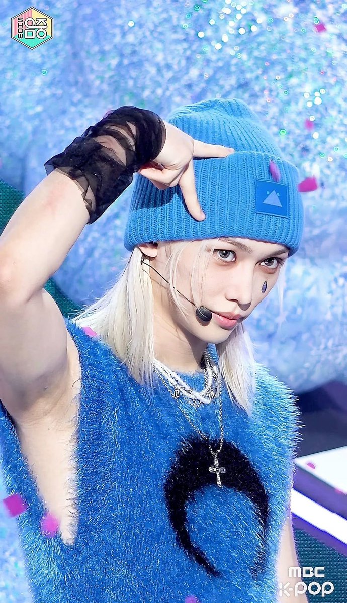 lixveil's tweet image. jjam felix was truly an icon