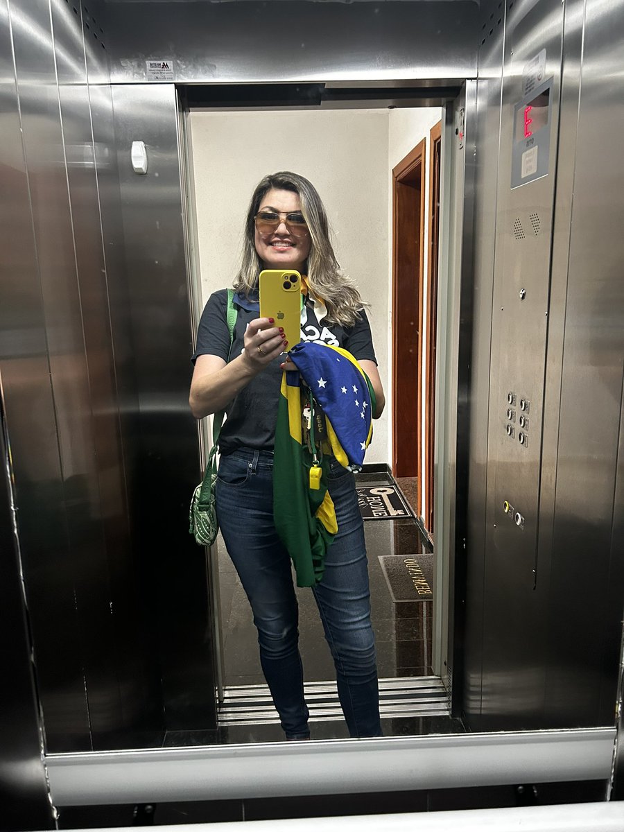 Vanessa Couto tweet media
