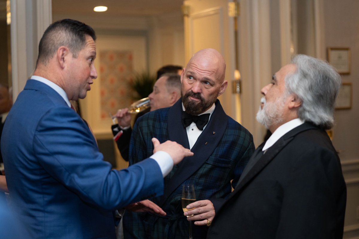 BramerGroup's tweet image. BG was proud to, once again, support and sponsor the American Freedom Fund's Manhattans, Martinis &amp;amp; Mistletoe Veterans Awards Gala. Thanks to the many Members of Congress, as well as, White House, Administration, and Pentagon officials who joined us at the historic…