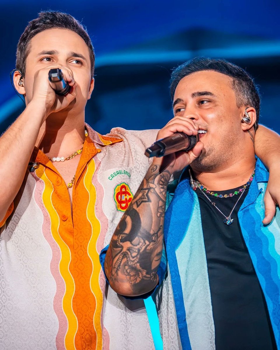 choquei's tweet photo. 🚨AGORA: Dupla sertaneja Matheus e Kauan anunciam o encerramento da parceria. https://t.co/7KkLUIl9Kl