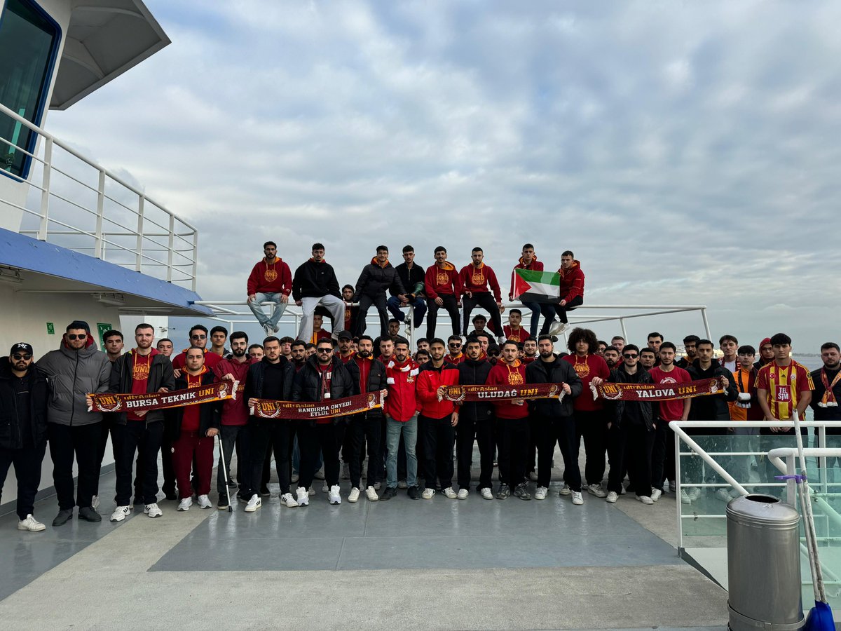 AKIN AKIN BURHAN FELEĞE ! 

GALATASARAY’IMIZIN kadın voleybol takımını beşiktaş maçında yalnız bırakmamak için Burhan Felek yolundayız.

#ultrAslanUNI
#uAUNIULUDAG