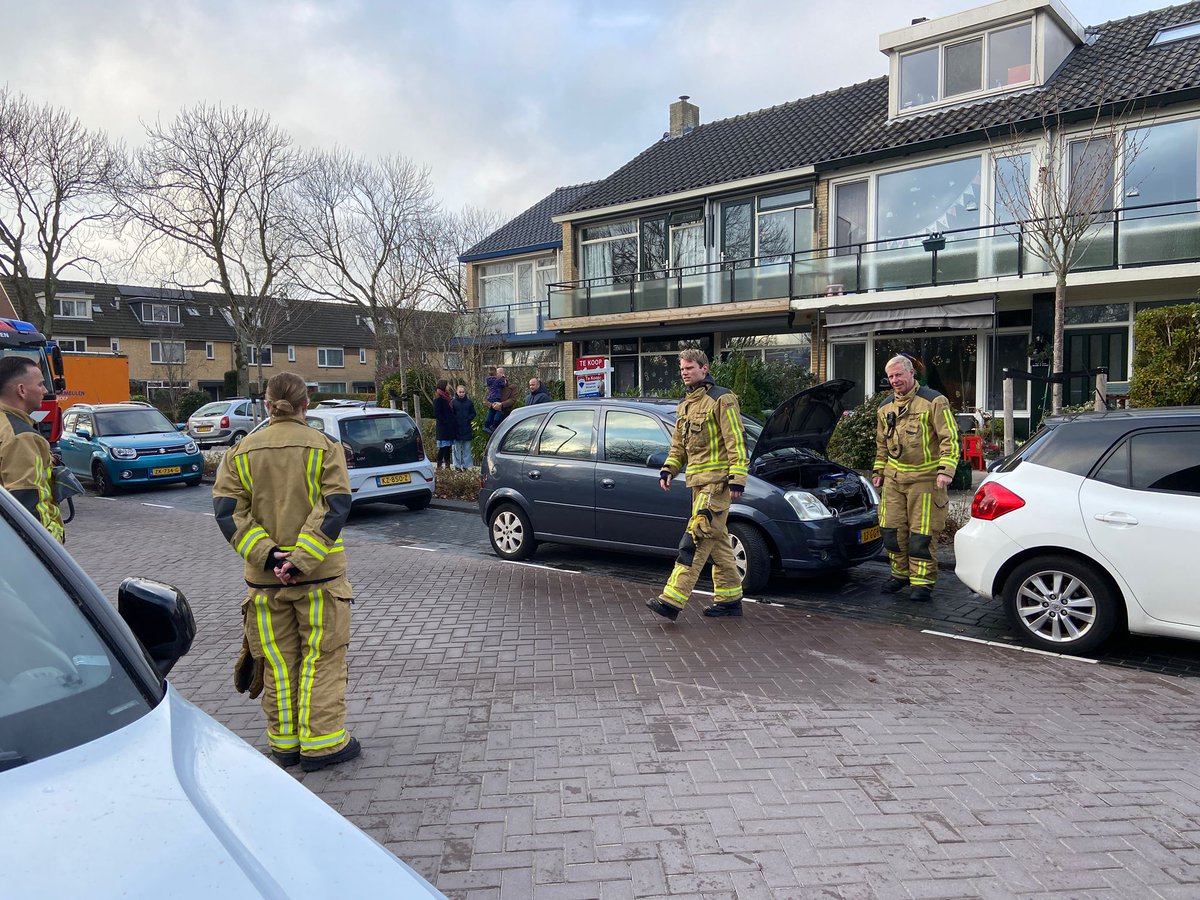 Kleine autobrand geblust in Wateringen