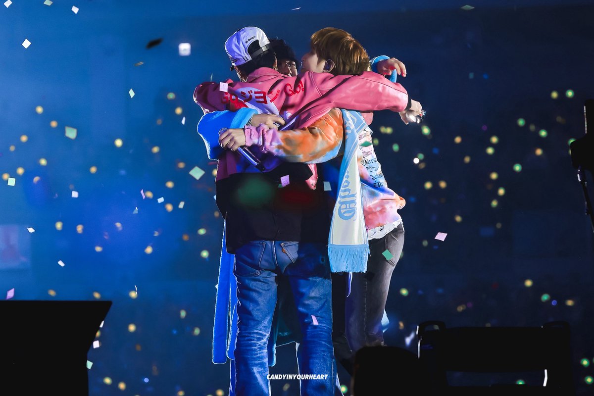 candyinuheart's tweet image. 251214
#지드래곤 #권지용 #ジヨン
#GD #權志龍 #GDRAGON
#Übermensch #위버맨쉬 #GDWORLDTOUR2025