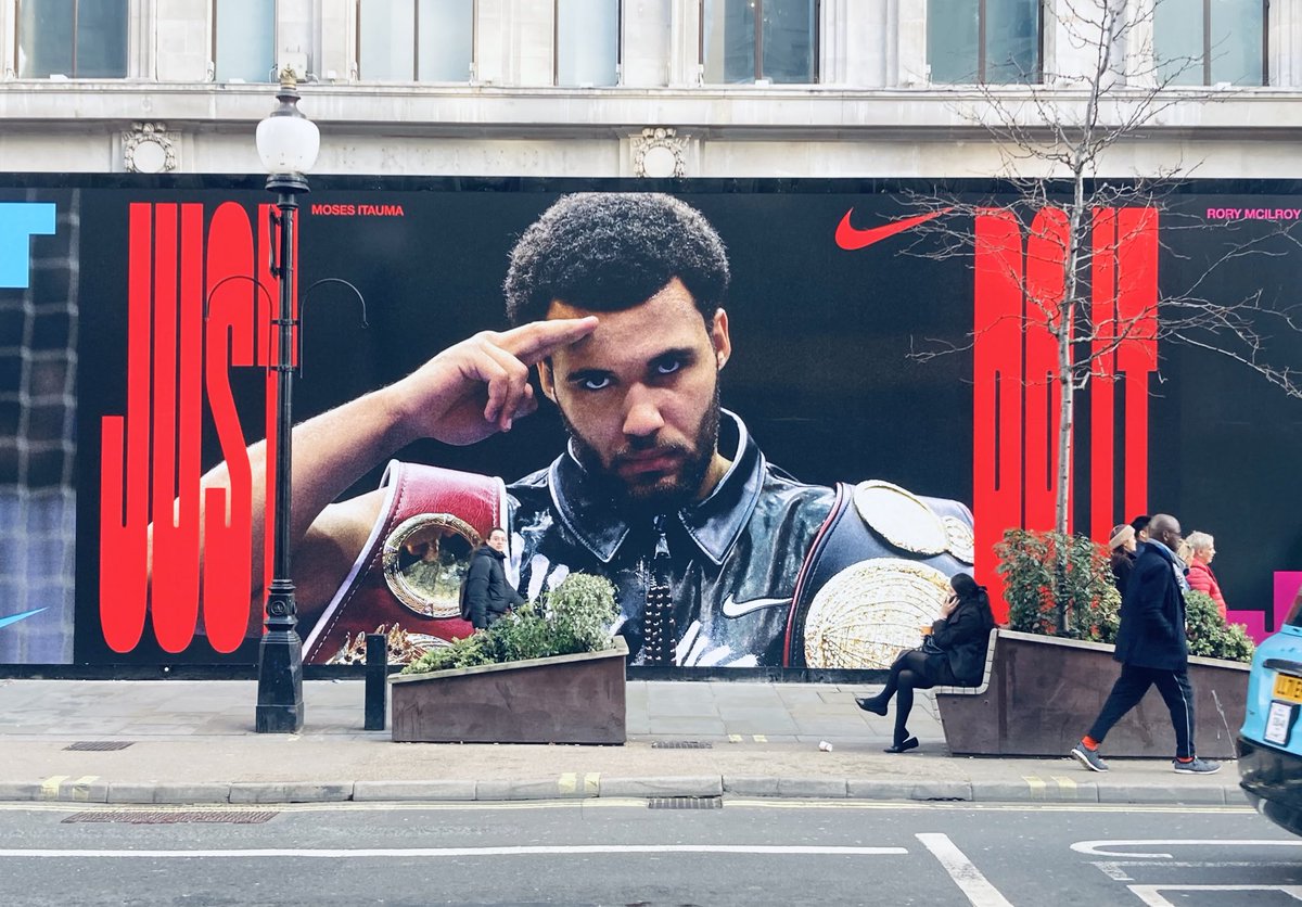 A familiar face on Oxford st.! At only 21, the lad has done well #MosesItauma