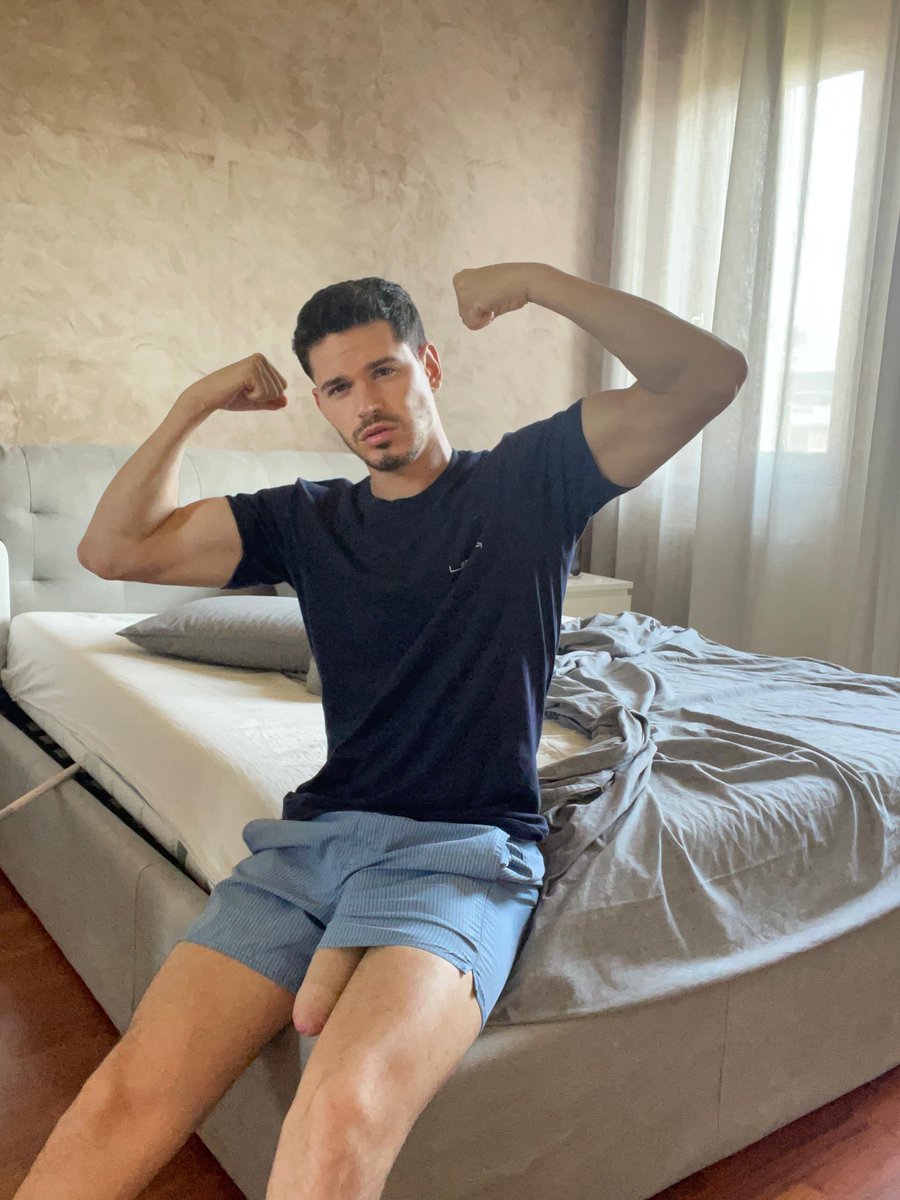 HunkMarc tweet media
