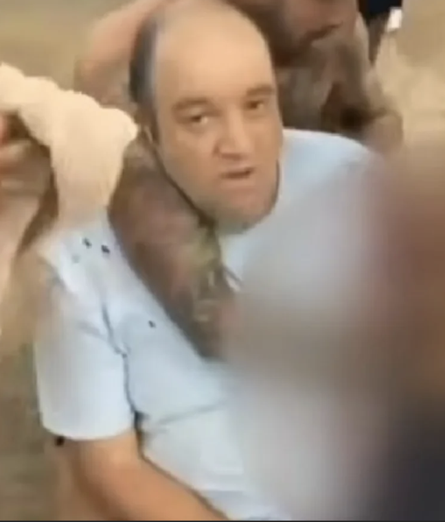 RyanRozbiani's tweet image. Why is X censoring the ONE POST that has the name of the HERO who stopped one of the shooters?

HIS NAME IS AHMAD EL AHMAD