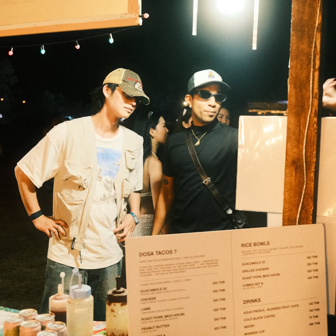 IG : themahaco
[instagram.com/p/DSPf3fskkhI/…]

ฮีแต่งตัวเท่จัง🤧

Bright Vachirawit
#bbrightvc