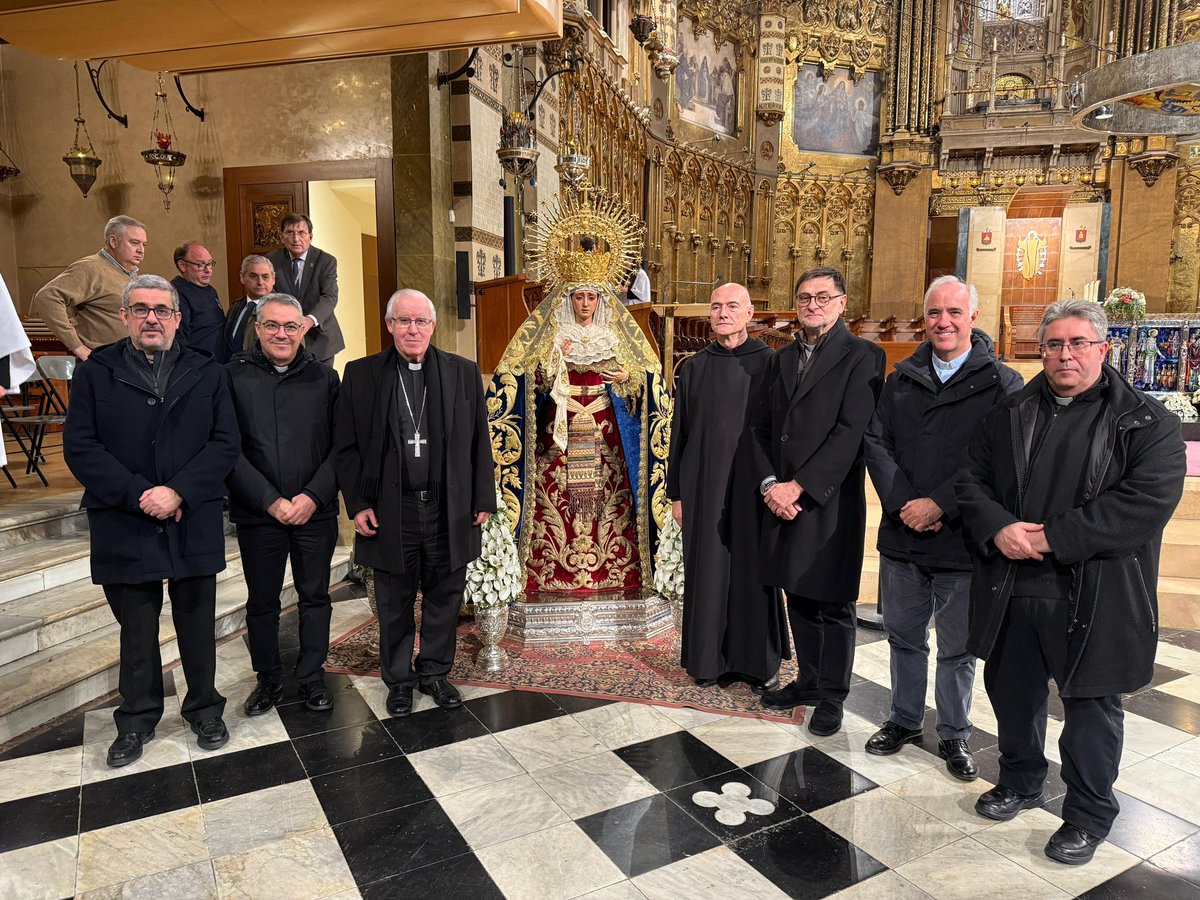 La peregrinación a Montserrat ha llegado a su fin. Después de la Misa Conventual nos despedimos, y volvemos a Sevilla con el corazón colmado de gratitud y alegría, de amor reavivado a nuestra Madre y de deseos de compartir la experiencia de estos días
