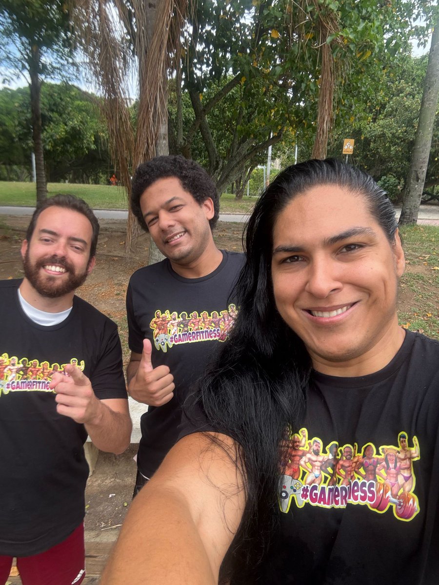 RyoRPG's tweet image. Dia de fazer uma corrida #gamerfitness com os amigos @RogerioMarrara_ &amp;amp; @JacksonTheus_ 

Agradecendo pelo design exclusivo da camisa nota 10 feita pelo @rowgui