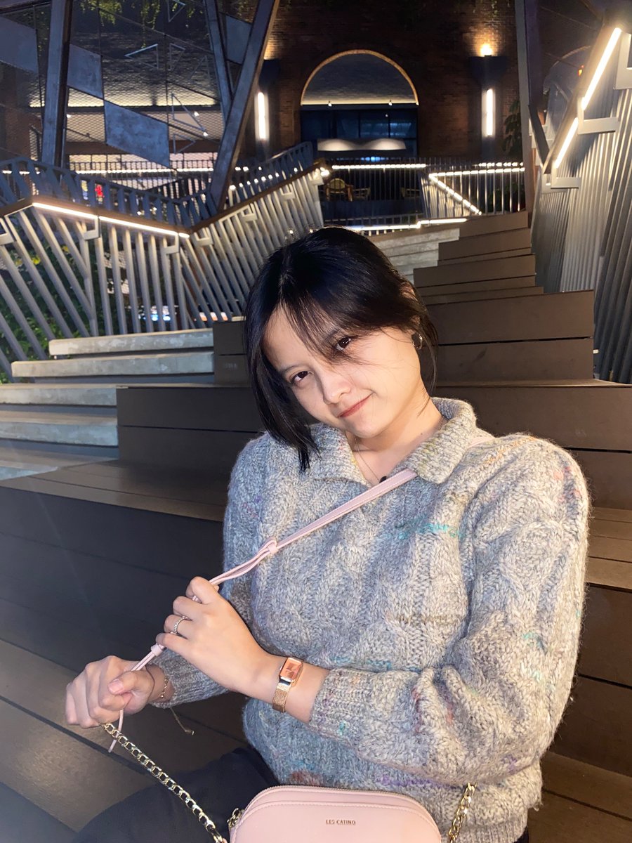 cvarm's tweet image. I didn’t know that grey and pink would be such a great color combo.