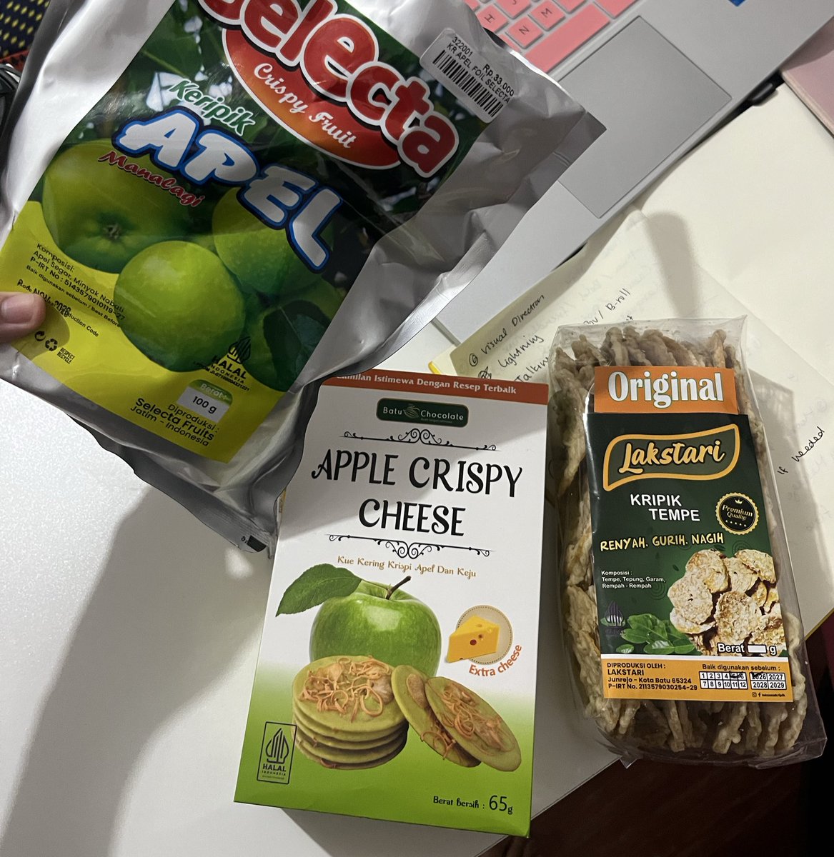 constructivismn's tweet image. uhuy