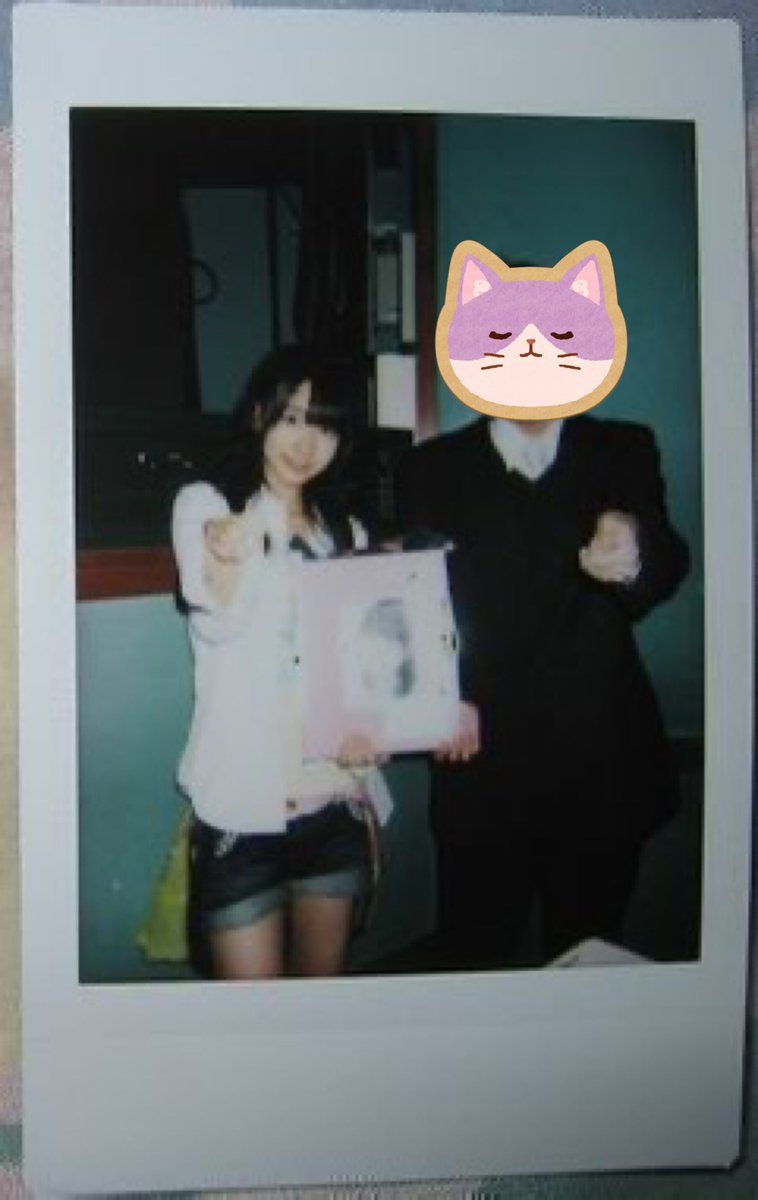 あと、鍵閉めポーズ（） このポーズ2008年くらいに柏木さんと撮った