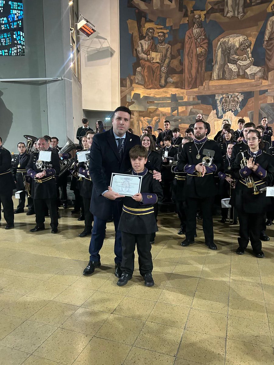 RHJDOLeon's tweet photo. 🎶 Queremos dar las gracias a la A.M. Virgen de Celada de La Robla y a nuestra A.M. Real Hermandad de Jesús Divino Obrero por su participación y colaboración en esta bonita iniciativa solidaria. https://t.co/qhh2t664Fs