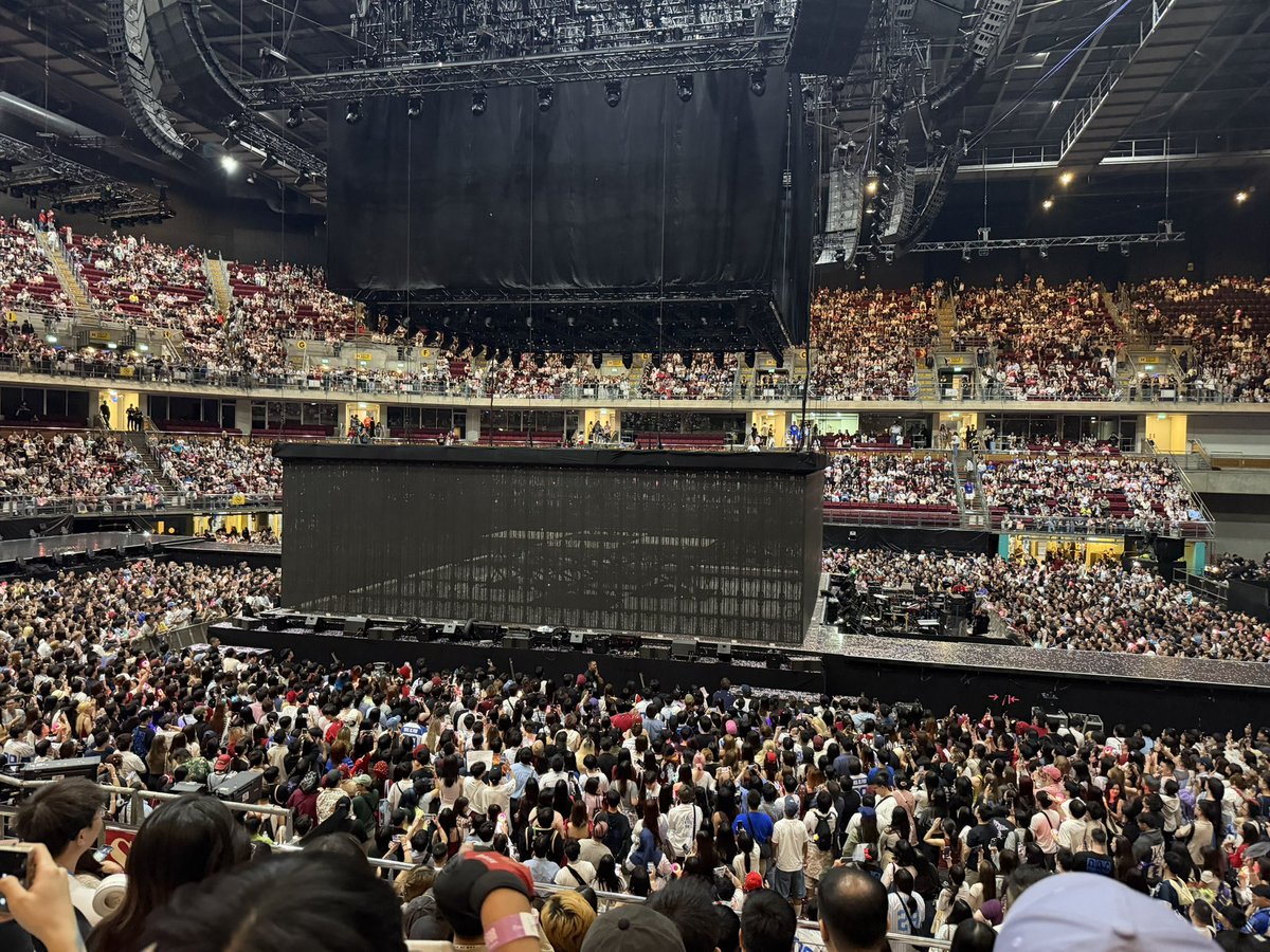 lil แว่นซัง 🏰 tweet media