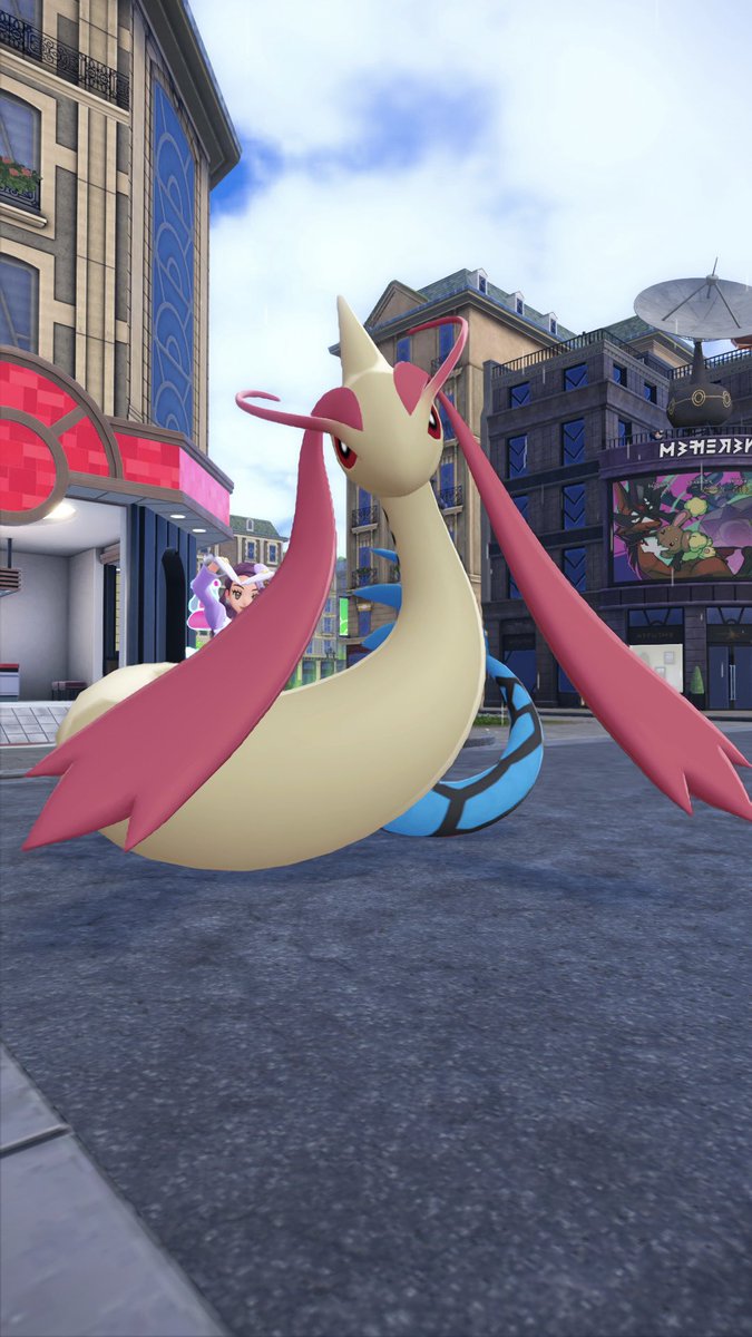 snowarbt66's tweet photo. 1番好きなポケモンと一緒に過ごせるミアレ楽しすぎる🥹✨
3枚目の首ちょっと傾げたみたいなミロカロス可愛すぎて罪深い https://t.co/yD6Q92zvxU