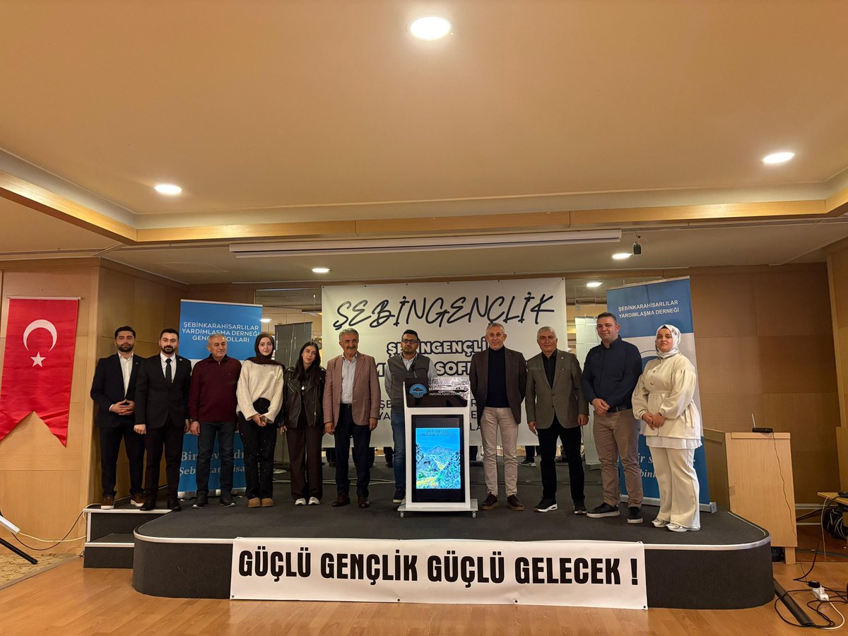 sebingenclikk's tweet photo. Değerli Şebingençlik Ailesi,
Bugün Bostancı Green Otel'de 250 tane Şebinlarahisarlı gençle bir araya geldik!
Üniversiteli bursiyetleriz ile gerçekleştirdiğimiz bu etkinlikte yanımızda olan Şebinkarahisarlılar Yardımlaşma Derneği üst yönetimine çok teşekkür ederiz. 
#Şebingençlik https://t.co/5wRECqOJhp