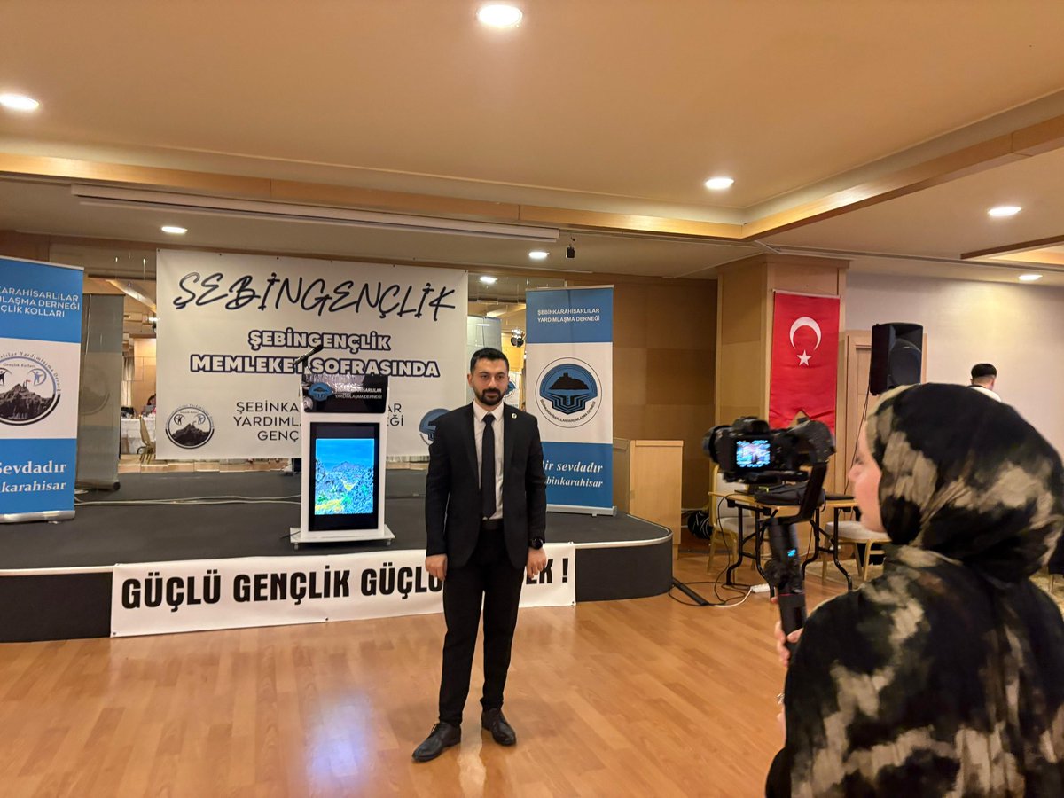 sebingenclikk's tweet photo. Değerli Şebingençlik Ailesi,
Bugün Bostancı Green Otel'de 250 tane Şebinlarahisarlı gençle bir araya geldik!
Üniversiteli bursiyetleriz ile gerçekleştirdiğimiz bu etkinlikte yanımızda olan Şebinkarahisarlılar Yardımlaşma Derneği üst yönetimine çok teşekkür ederiz. 
#Şebingençlik https://t.co/5wRECqOJhp
