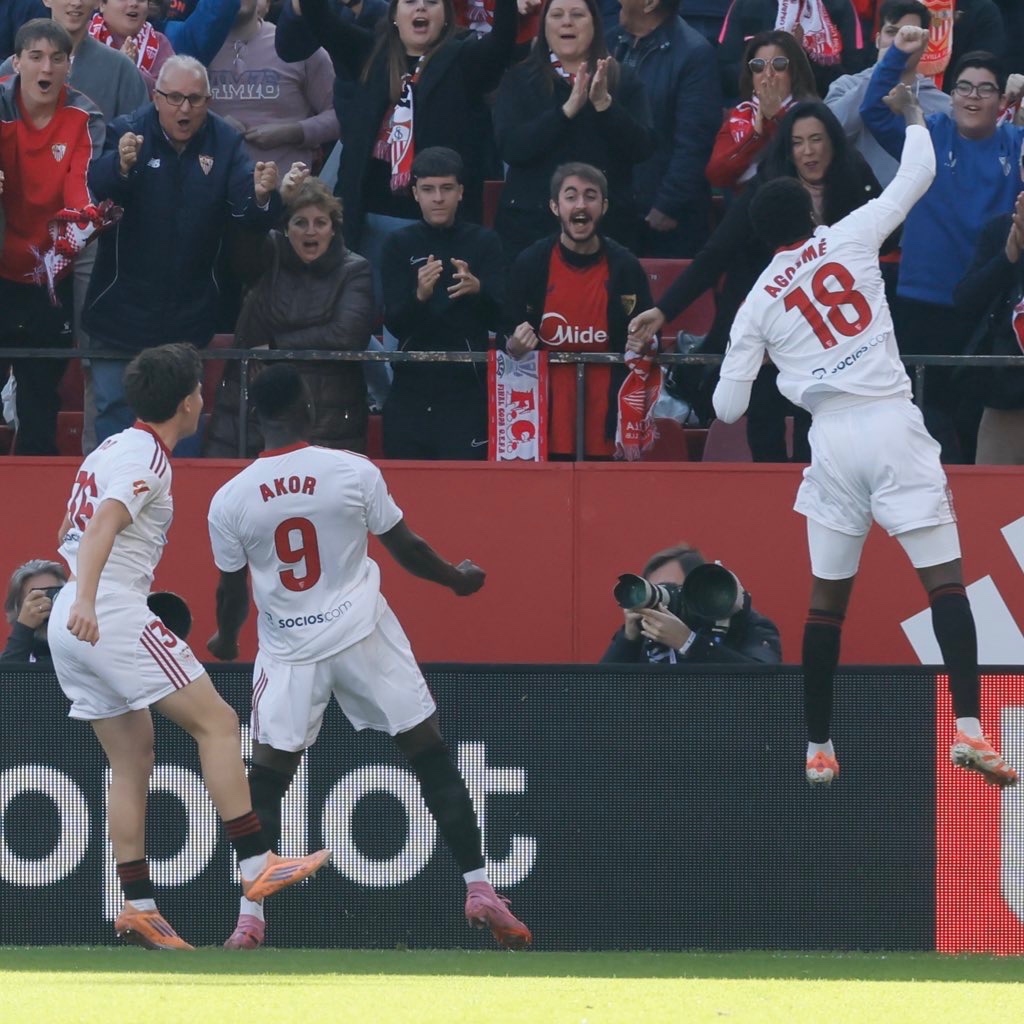 LaLigaEN's tweet photo. Sevilla are two goals up in the first half! 👌

#SevillaOviedo https://t.co/LSOZayOjL0