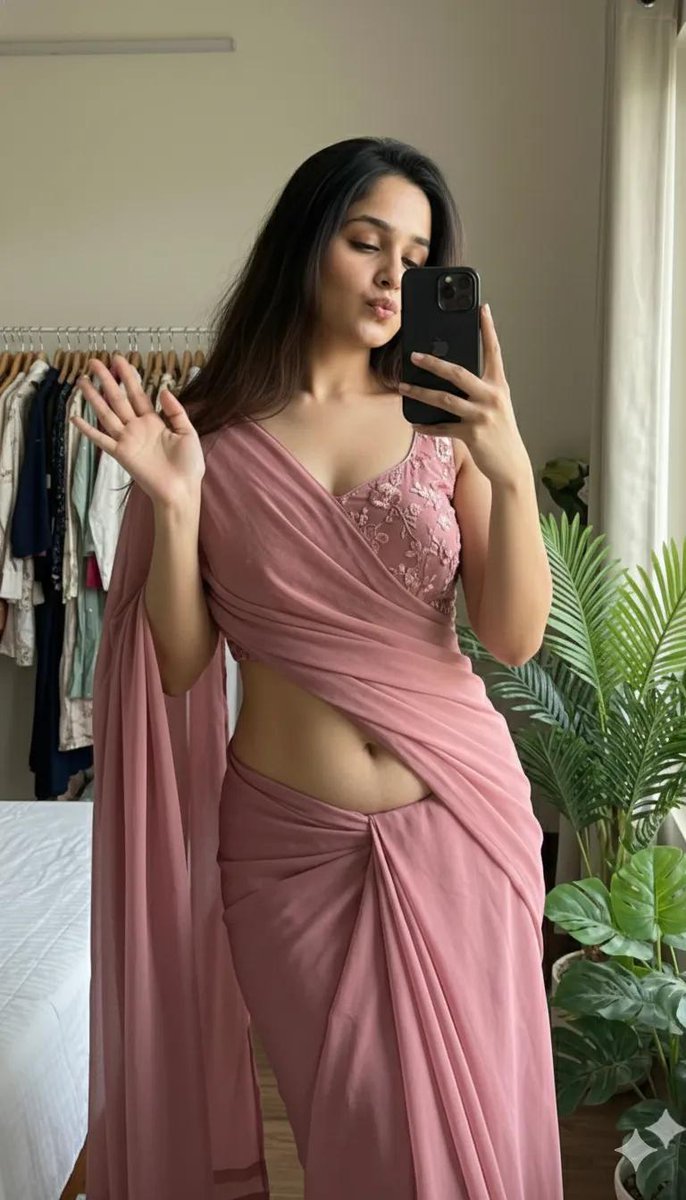 Insta_Queens's tweet photo. 🔥❤️‍🔥

#InstaQueens #Influencer #Actress https://t.co/GPQDAK9ZUL