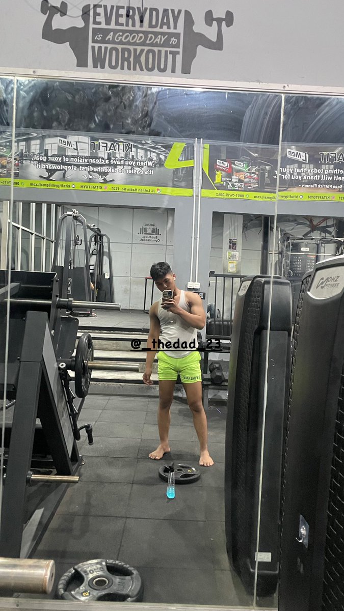tempik_2's tweet photo. P cari temen gym https://t.co/eDlUHZNccr