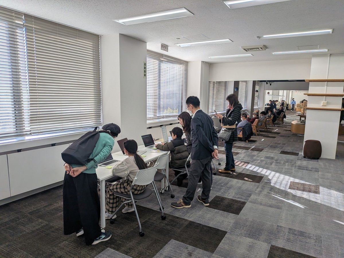 monokotofes tweet media