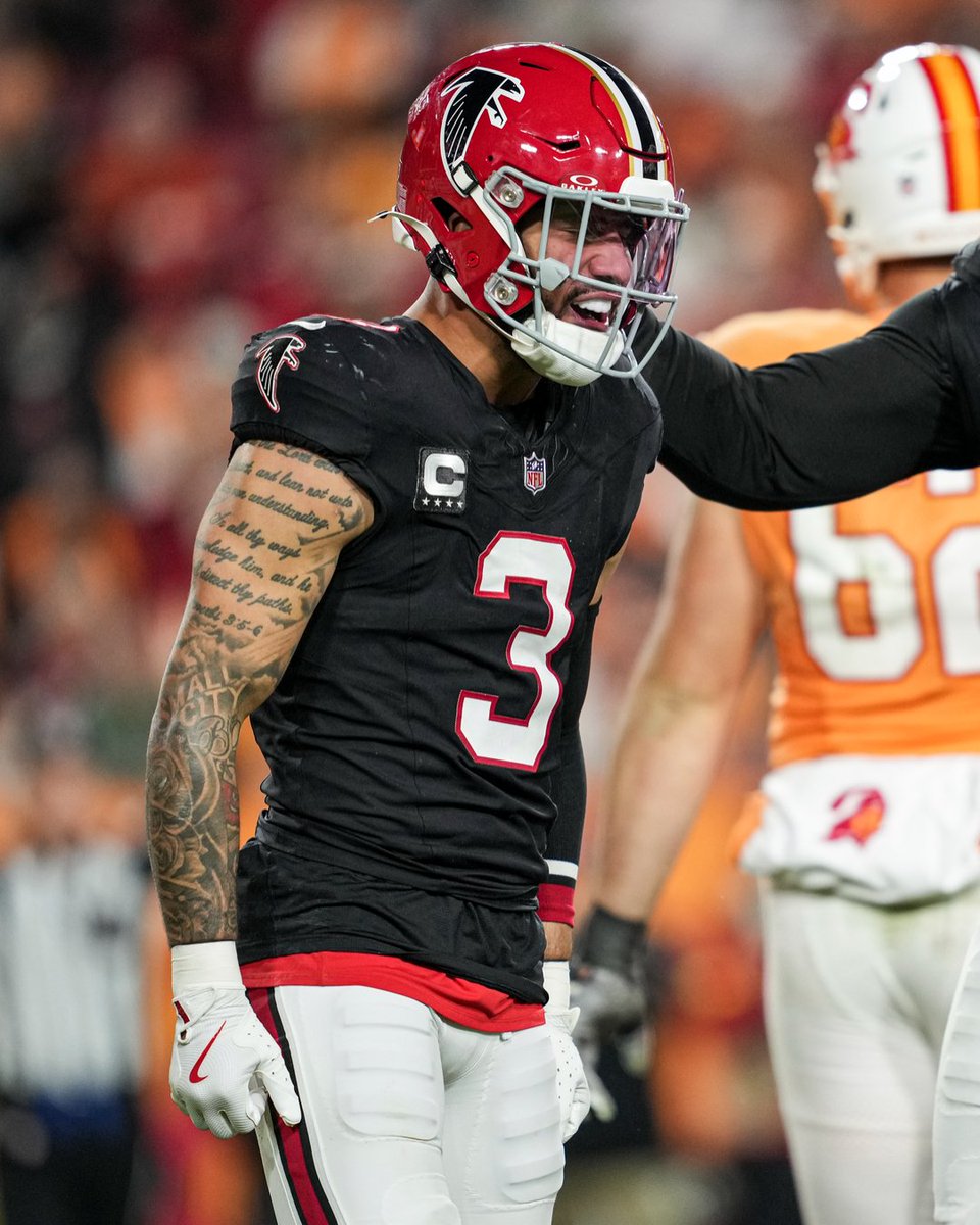 From JB3 to y'all
RT for a chance to win these signed @jlbiii3 cleats!
#ProBowlVote