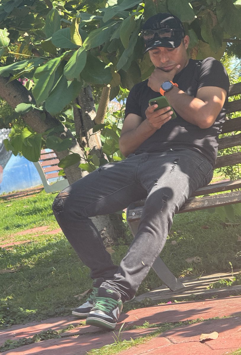 vato en trusa tweet media